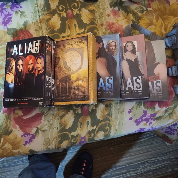 Alias Season 1-5 DVD Boxset used